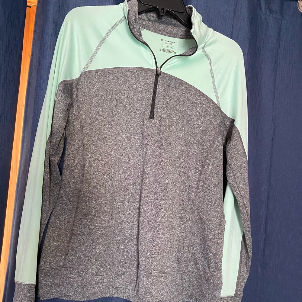 Pullover 1/2 zip track jacket/long sleeve shirt